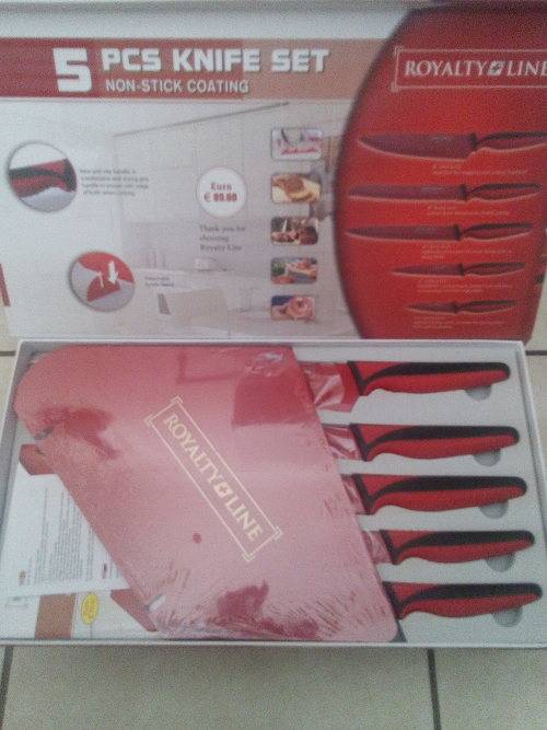 Royalty Line 5 piece knife set with acrylic stand - red and black