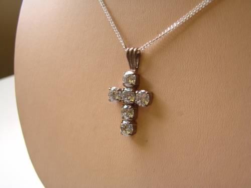 GORGEOUS LOOKING 9ct GOLD CRUCIFIX PENDANT WITH CREATED DIAMOND STONES