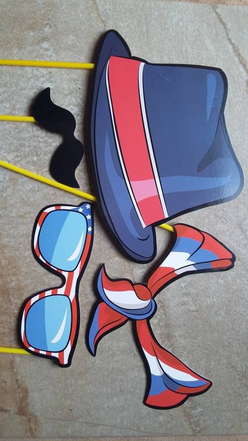 Photo props on sticks, 4 piece