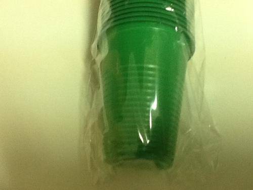 Plastic cups 200ml , green 10 in pack