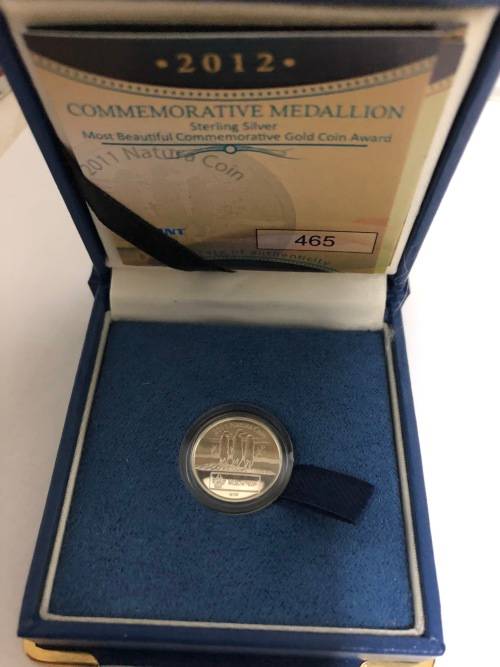 2012 Silver Medallion, Nature`s Families - Meerkat (Mintage - 500)