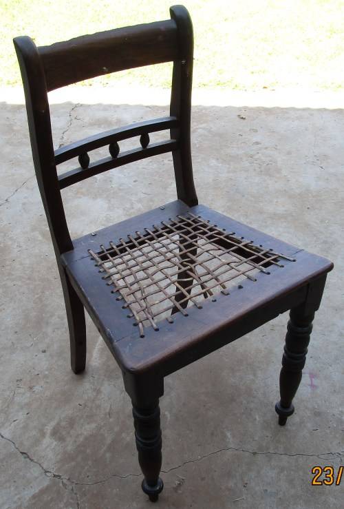 CHAIR - DINING ROOM CHAIR