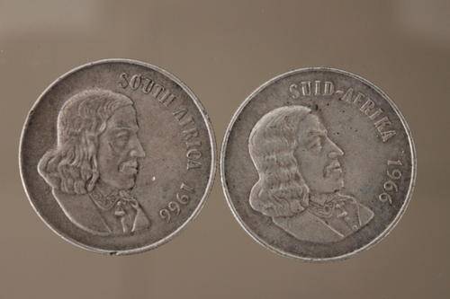 2 x 1966 Sliver R1 set A & E