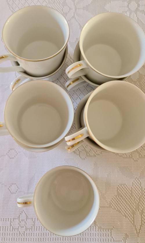 Cups Saucers