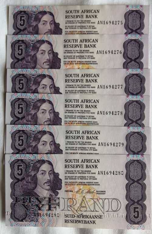 C.L.  Stals Governor of SARB. Bank note collection with signed Photo and signed letter from SARB.