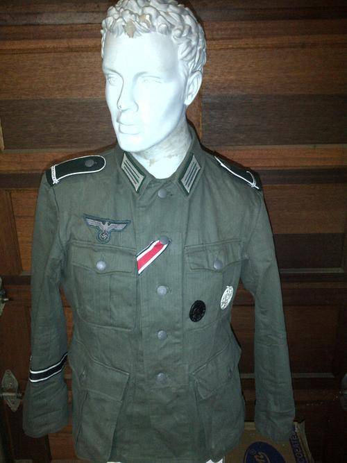 WW2 German Wehrmacht Heer Landser M40 HBT Tunic with Medals