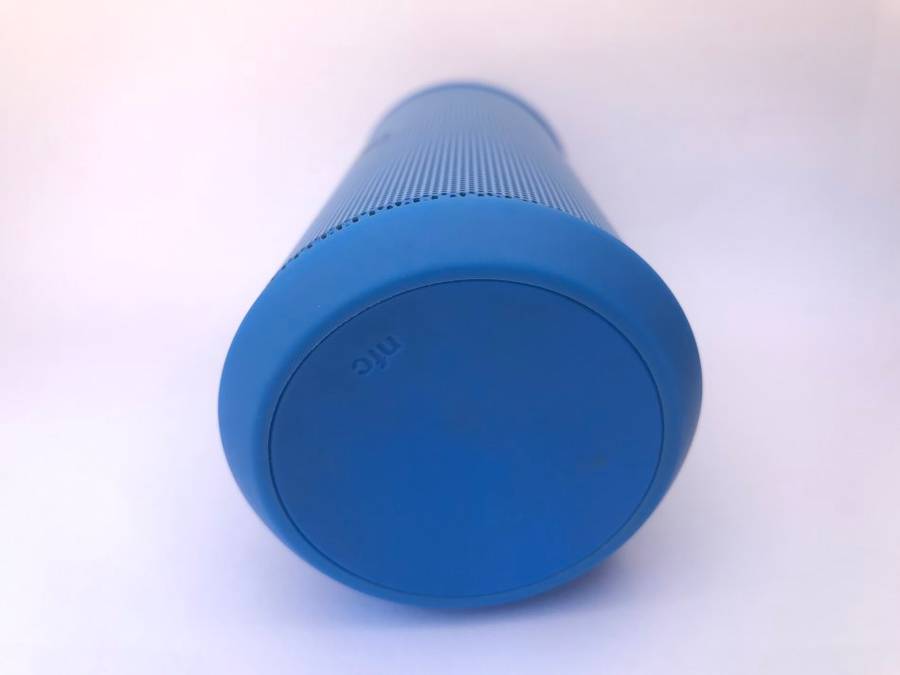 JBL Flip 2  -  Wireless Bluetooth Speaker