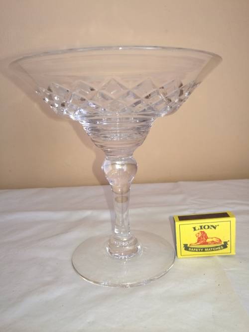 STUART CRYSTAL CENTRE PIECE/ BONBON DISH