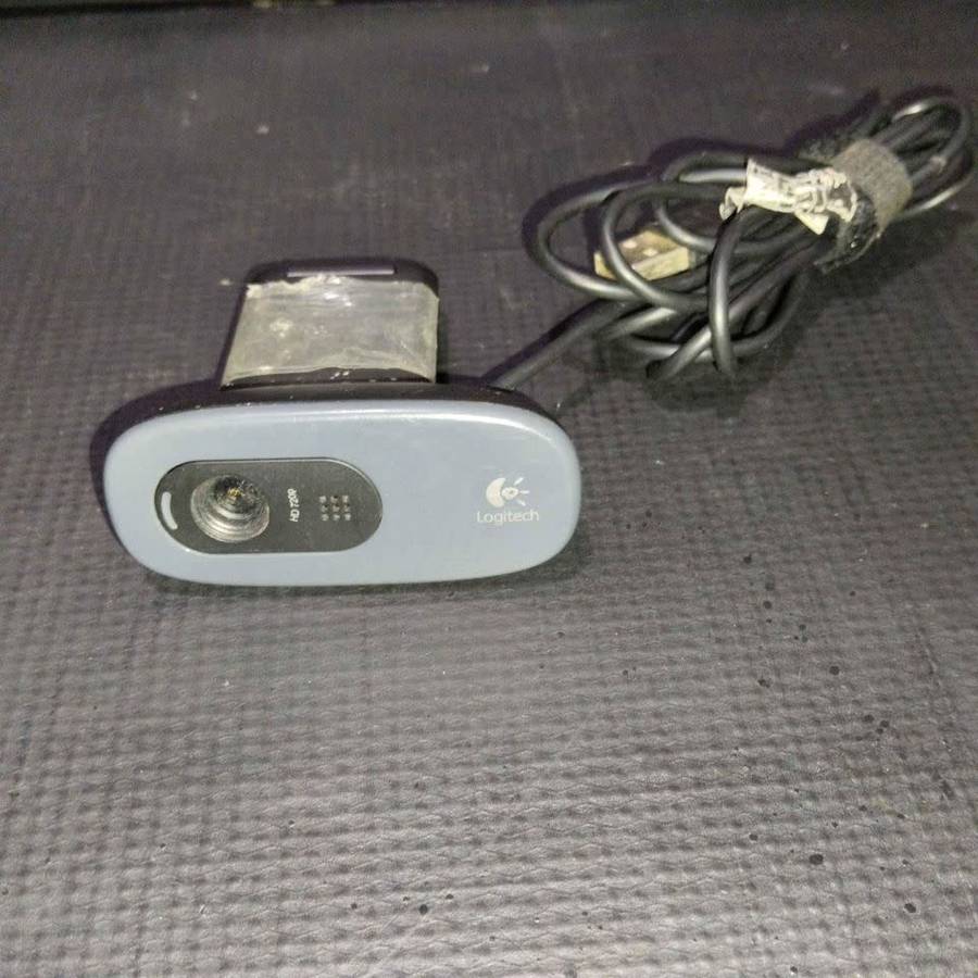 Logitech C270 HD Webcam for Video Calling, Gaming & Online Learning