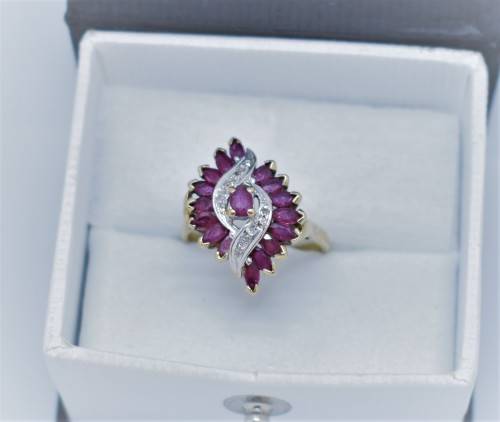 *INCRDIBLE*precious over 1ct RUBY DIAMOND ring 10k gold