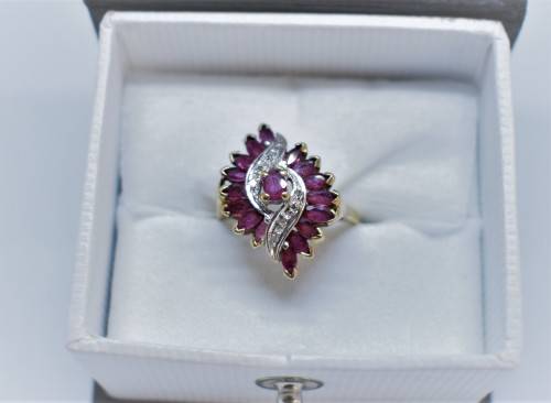 *INCRDIBLE*precious over 1ct RUBY DIAMOND ring 10k gold