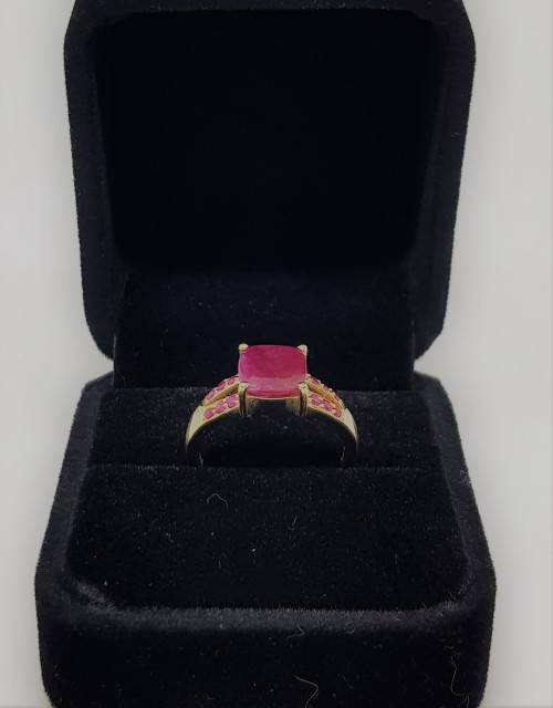 *WOW*Ruby 8x8 ring solid 9k gold