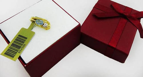 Aquamarine and DIAMOND gold pendant and chain