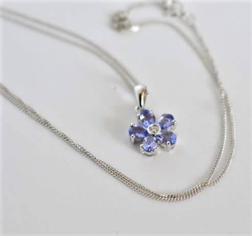 WOW**tanzanite diamond white gold pendant AND chain