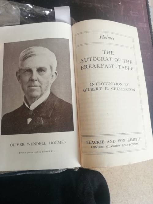 THE AUTOCRAT OF THE BREAKFAST-TABLE OLIVER WENDELL HOLMES SR. (1858)  (1PC)