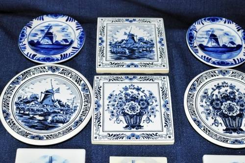 Delft Mini Tiles and Miniature Plates  (9pcs)