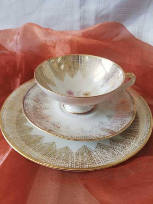 Bavaria Mid-Century Modern Elfenbein Porzellan Trio (3pcs)