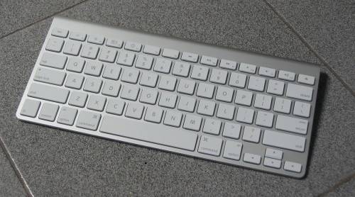 Apple MC184 Wireless Keyboard