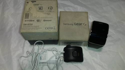 SAMSUNG GEAR S