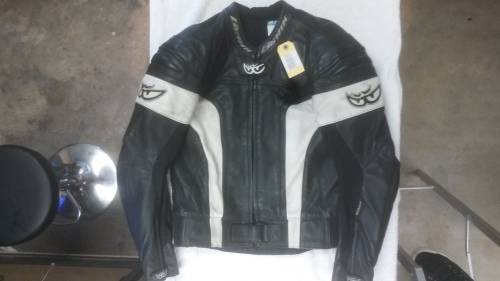 BERICK FULL SUIT (leather)
