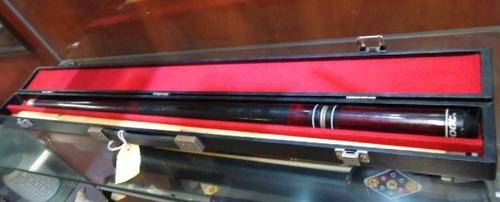 Shooter Pool Cue in Casing