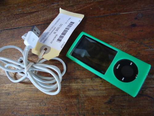 BLACK IPOD A1320 /VIDEO CAMERA + CHARGER