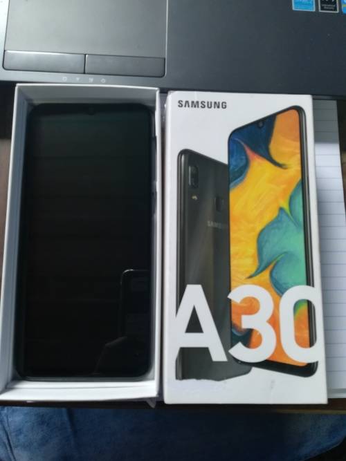 SAMSUNG GALAXY A30