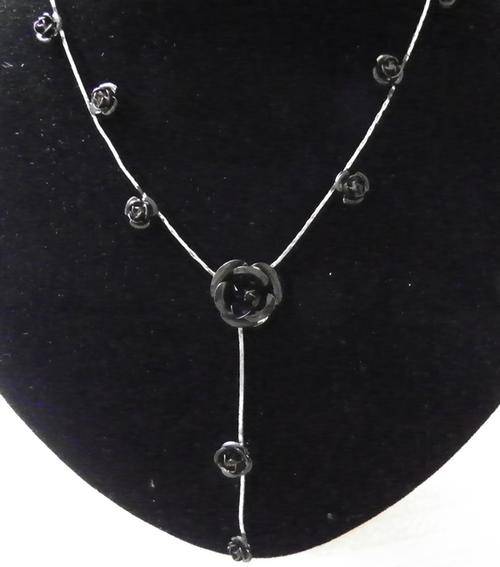 BLACK ROSE NECKLACE & EARRING SET