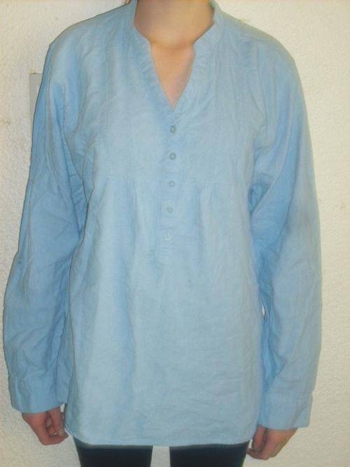 LONG SLEEVE LIGHT BLUE TOP, LONGER LENGTH. DEBBIE MORGAN. SIZE XXLARGE. AS NEW