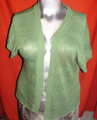 CROCHETTED GREEN JACKET. SIZE EXTRA LARGE.. CONDITION: VERY GOOD