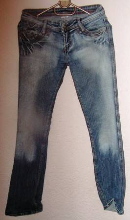 BLUE WASHED OUT DENIM IDENTITY SIZE 34 CONDITION: VERY GOOD