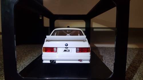 Autoart 1:18 BMW M3 E30 DTM PLAIN BODY VERSION