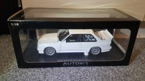 Autoart 1:18 BMW M3 E30 DTM PLAIN BODY VERSION