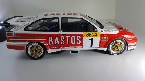 1/18 Minichamps Ford Sierra RS 500 - 24h SPA -1989