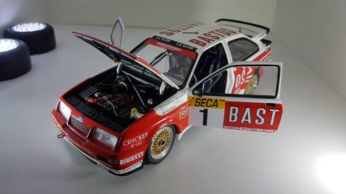 1/18 Minichamps Ford Sierra RS 500 - 24h SPA -1989