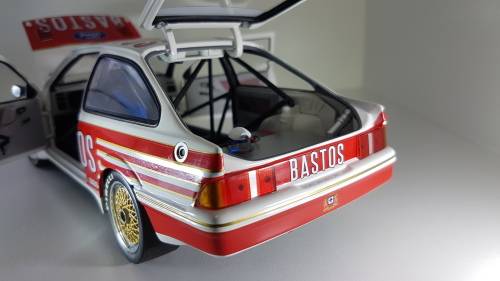 1/18 Minichamps Ford Sierra RS 500 - 24h SPA -1989