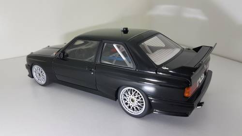 1/18 AutoArt Bmw M3 DTM Plain Body version - Black