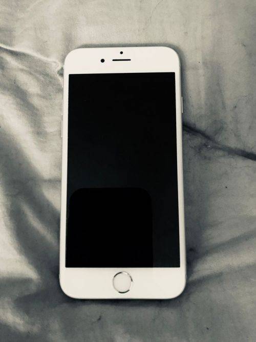 iPhone 6s Silver 16Gb - Very Good Condition