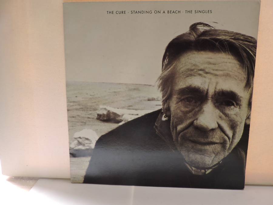 THE CURE - STANDING ON A BEACH - THE SINGLES - VG+/VG