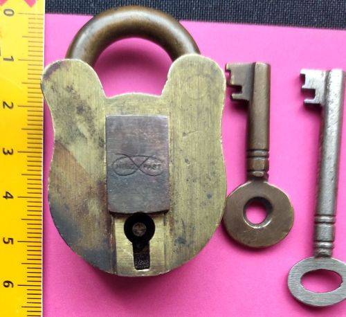 Brass vintage padlock + 2 keys