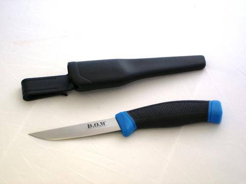 D.O.W. BLUE & BLACK FISHERMANS FILLET KNIFE WITH FREE SHEATH