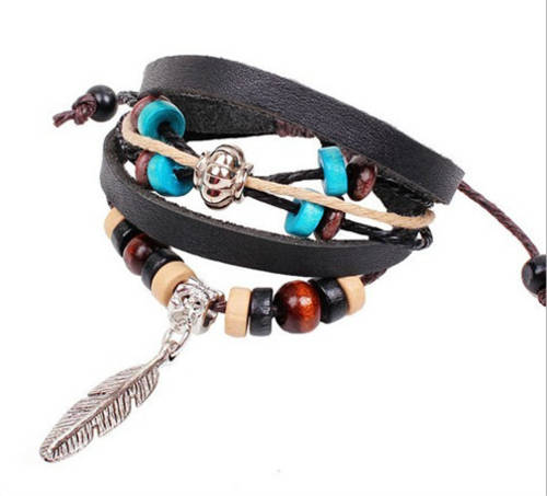Leather bracelet - Feather