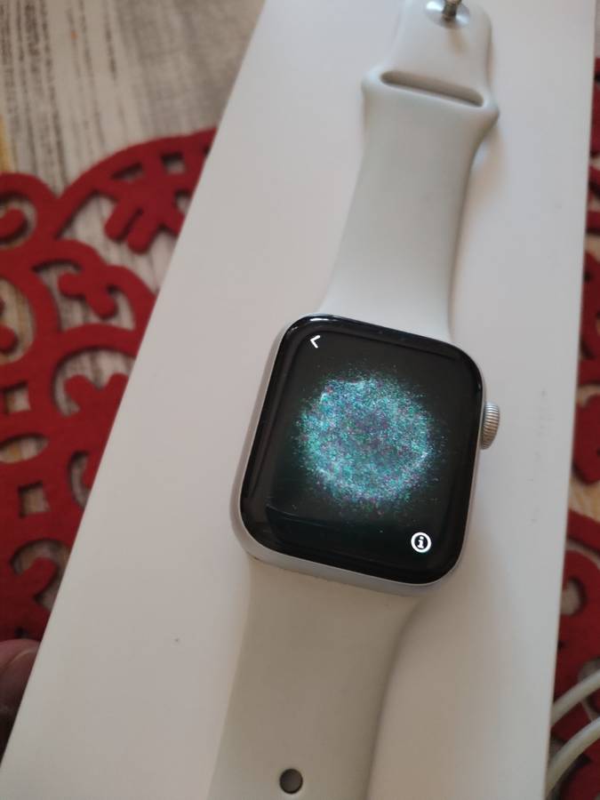 Apple Watch Series 5 40mm GPS Only
