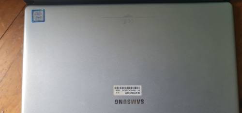 Samsung Galaxy Book 12.5 inch i5 (7th Gen) 4 gig ram Win tablet with S pen and Keyboard cover