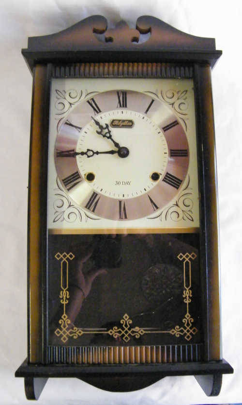 Rhythm 30 day wall clock - as per photo