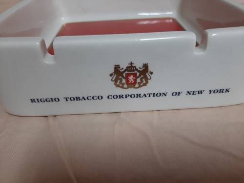 Vintage square 20x20 cm ashtray & 5.5 cm high excellent condition