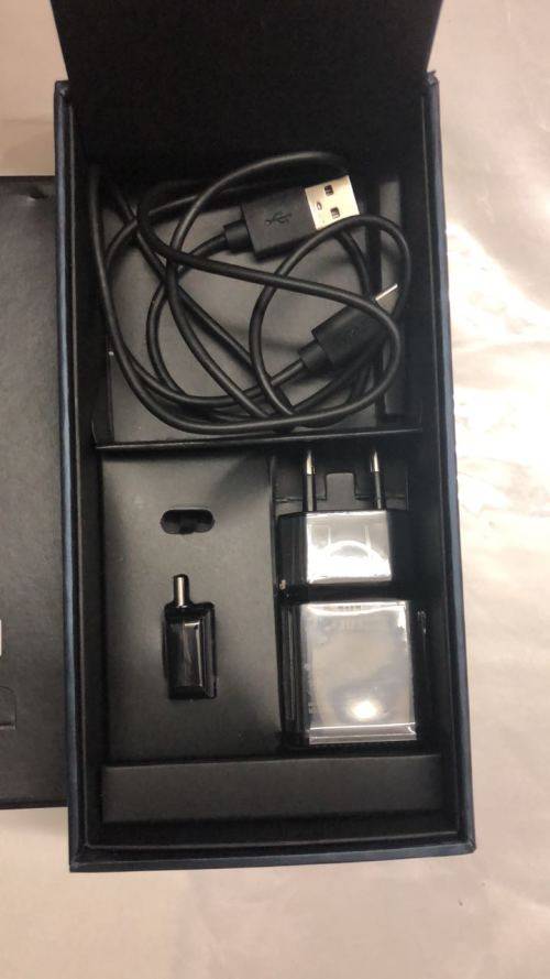 SAMSUNG GALAXY S8 PLUS 64GB,9.8/10,MIDNIGHT BLACK,BOX,ACCESSORIES,WARRANTY DOCS,FREE GIFT