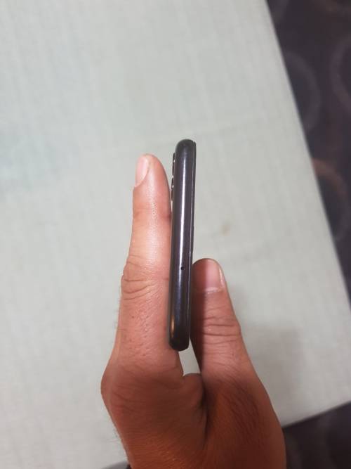 HUAWEI  P SMART 32GB,BLK,10/10,LOCAL,FREE ACCESSORIES,BUY NOW PRICE OF R2999 INCLUDES FREE SHIPPING
