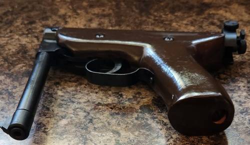 Vintage ` Luger Style ` Air pellet gun ,collectors item