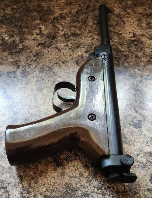 Vintage ` Luger Style ` Air pellet gun ,collectors item